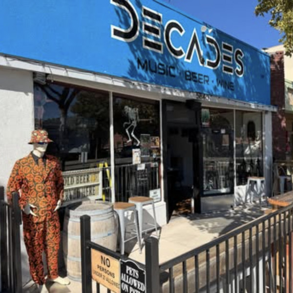 decades hi fi lounge exterior 