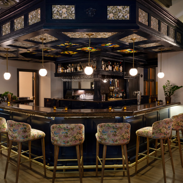 Mabel Lounge Photo