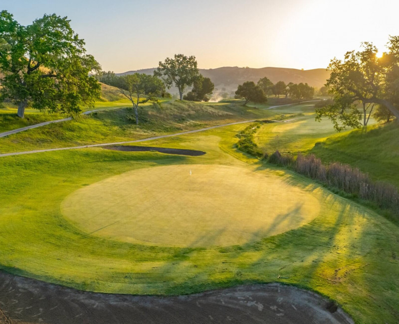 Chalk Mountain Golf Course