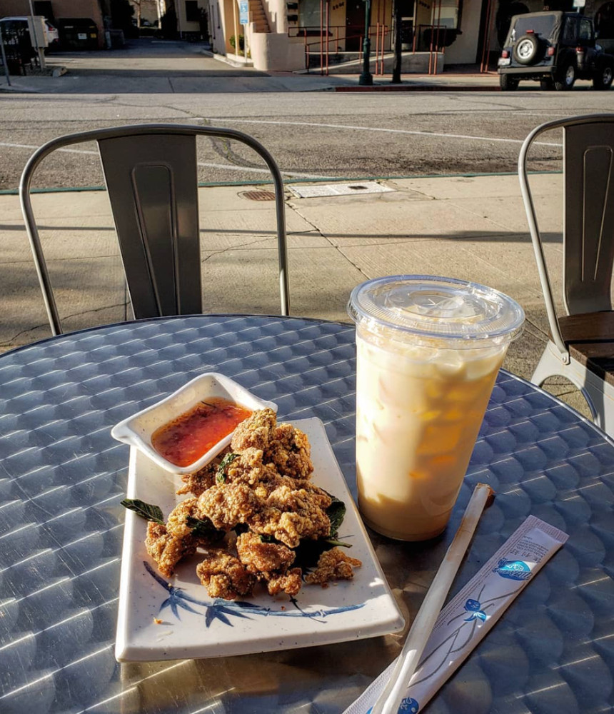 thai tea and food